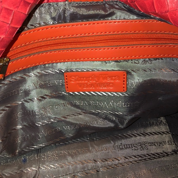 Simply Vera wang purse - Picture 3 of 4